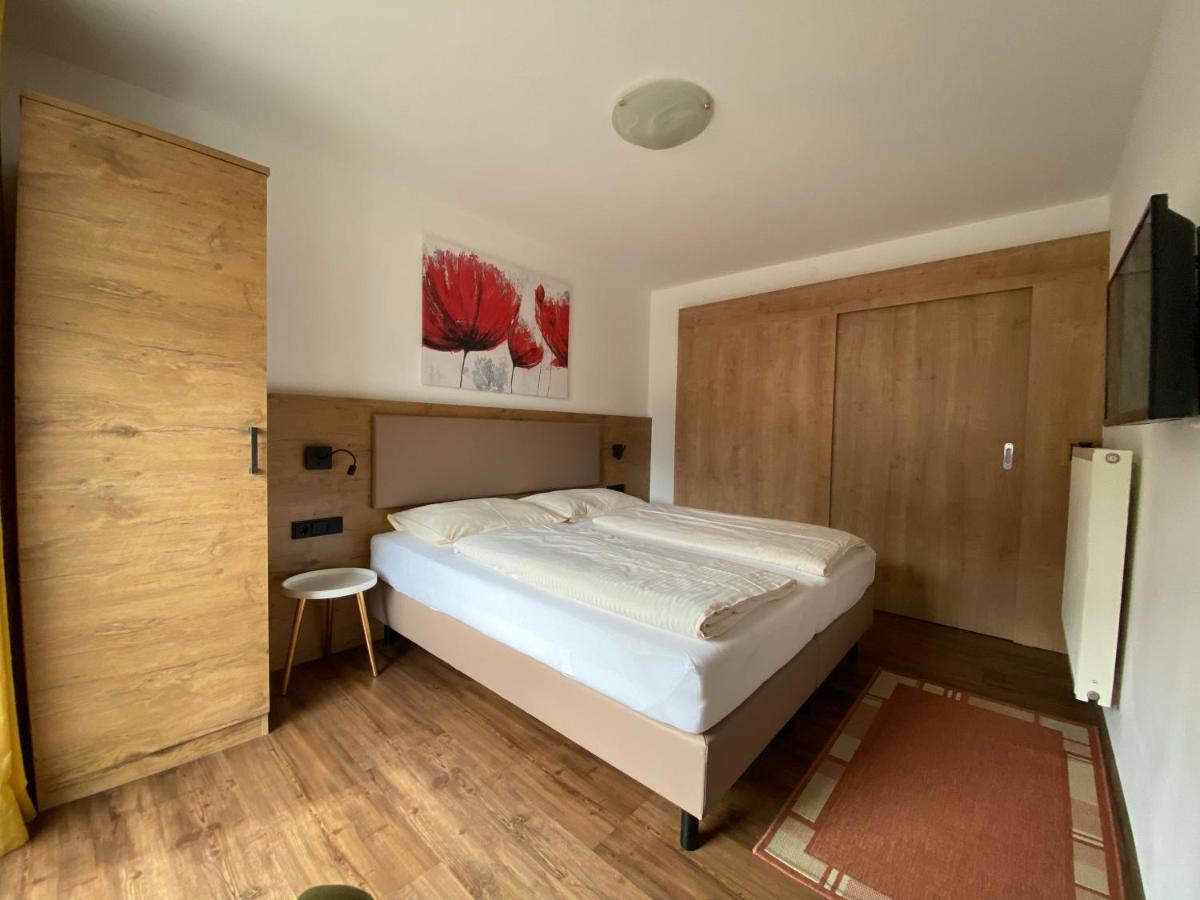 Haus Waldheim Und Dependance Apartman Scharnitz Kültér fotó