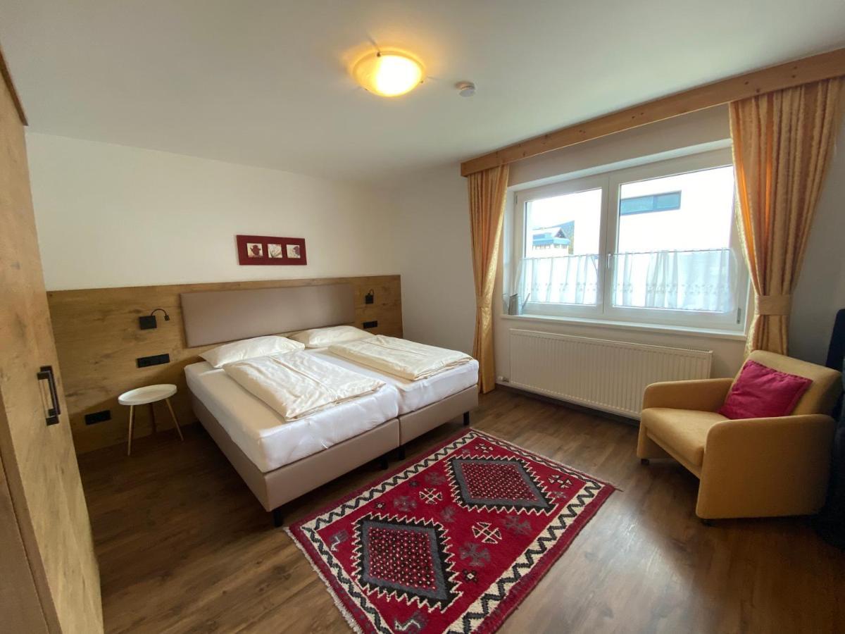 Haus Waldheim Und Dependance Apartman Scharnitz Kültér fotó