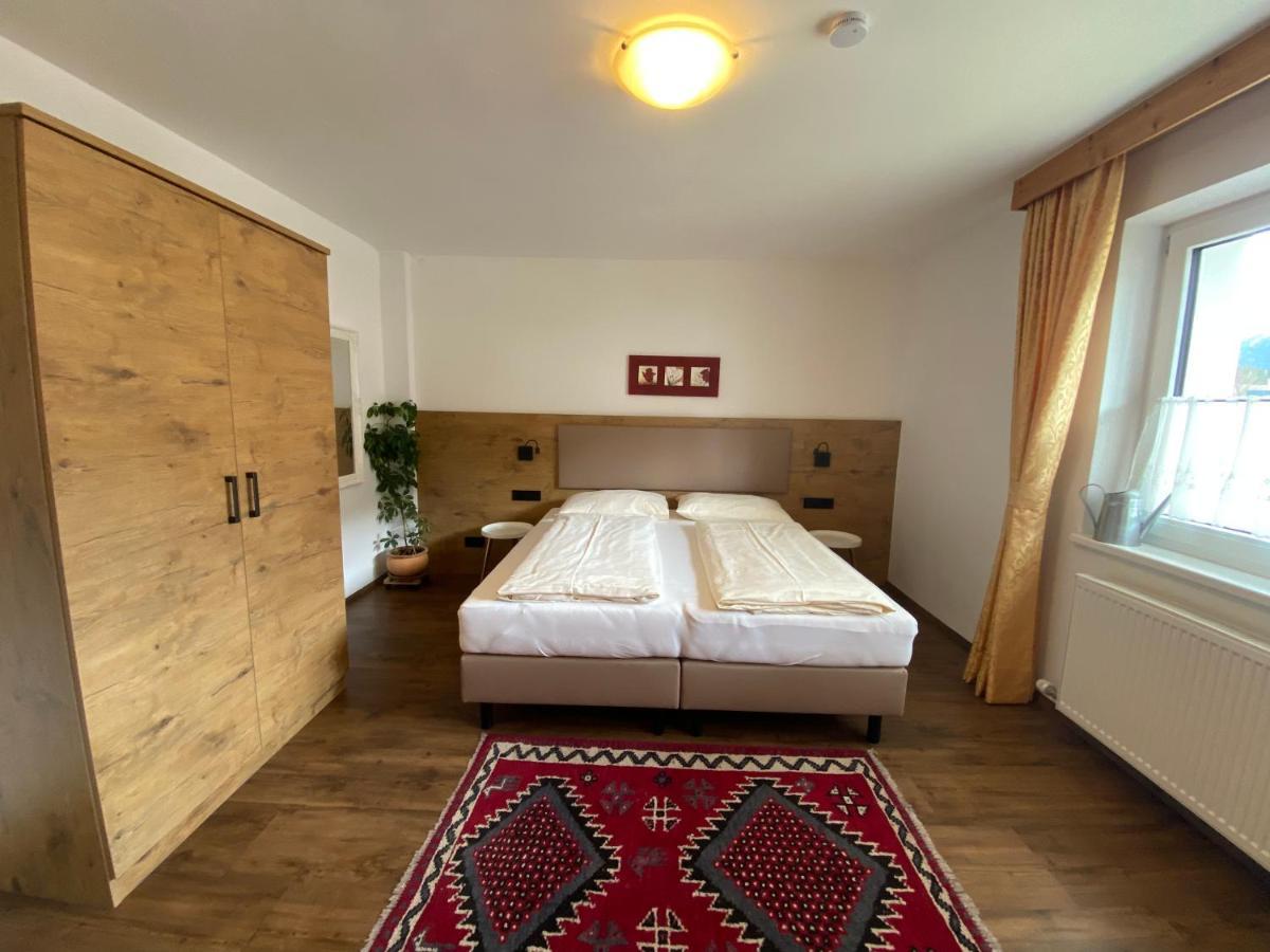 Haus Waldheim Und Dependance Apartman Scharnitz Kültér fotó