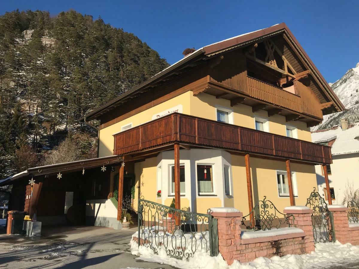 Haus Waldheim Und Dependance Apartman Scharnitz Kültér fotó