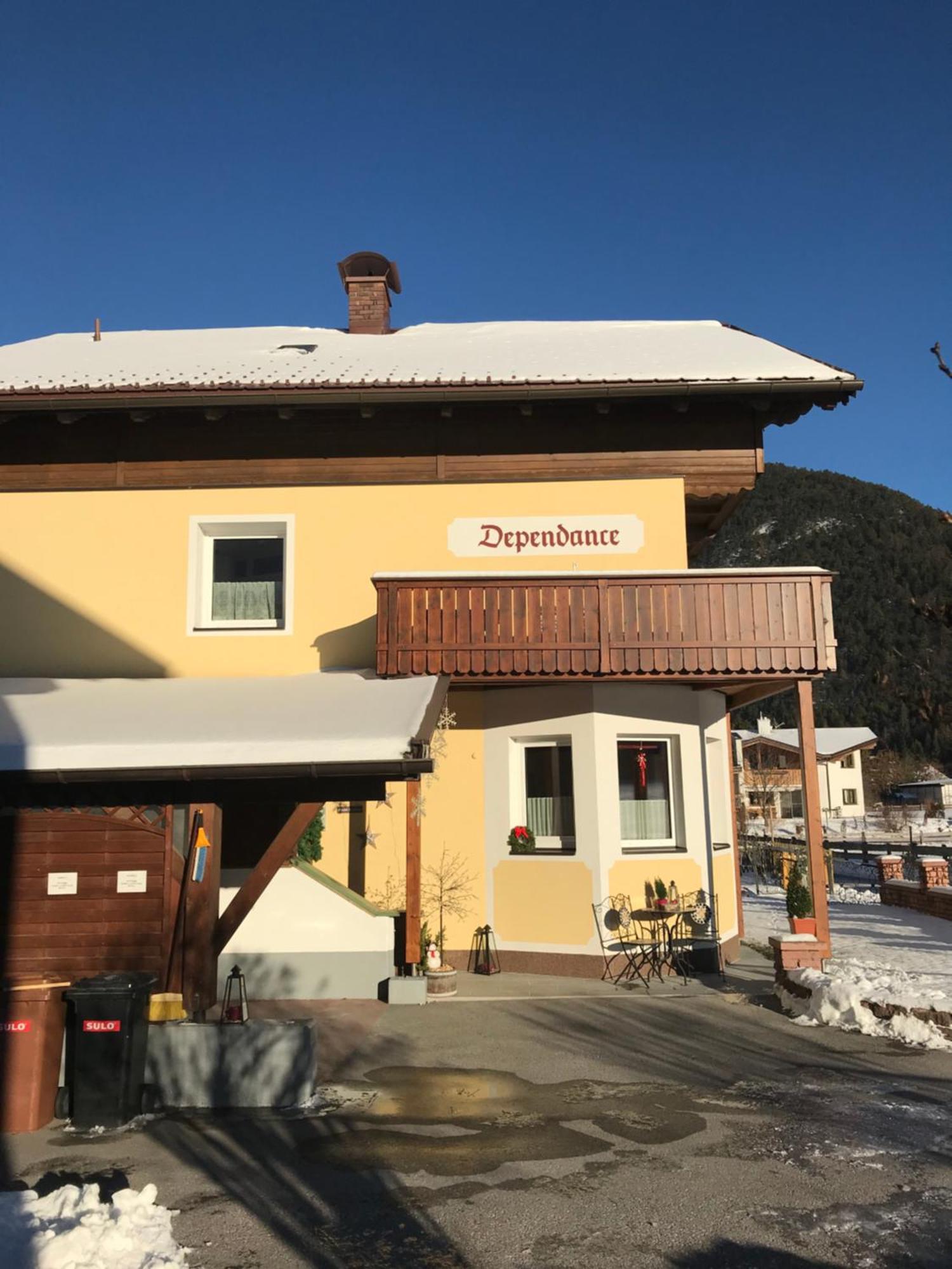Haus Waldheim Und Dependance Apartman Scharnitz Kültér fotó